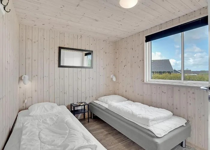 Gorgeous In Idestrup With Sauna Semesterbostad *