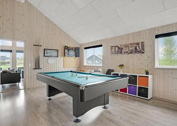 Semesterbostad Gorgeous In Idestrup With Sauna Bøtø By